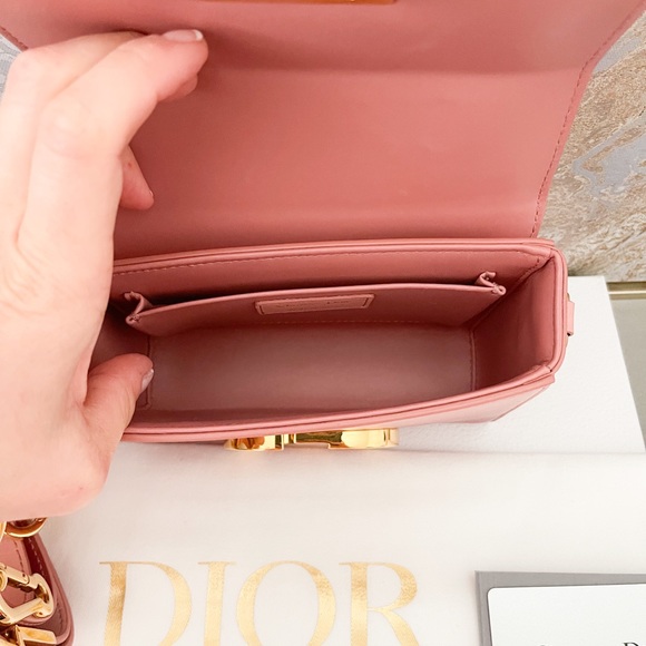 Christian Dior 30 Montaigne Ombré Box Smooth Calfskin Gradient Crossbody Bag - Picture 12 of 14